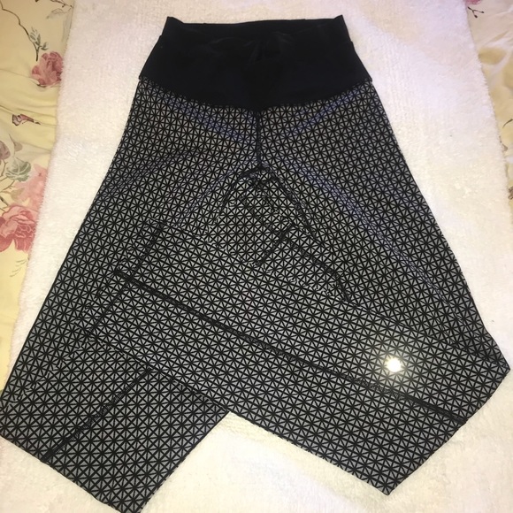 🍋Lululemon | Straight Up  Pant TriGeo - Picture 4 of 8